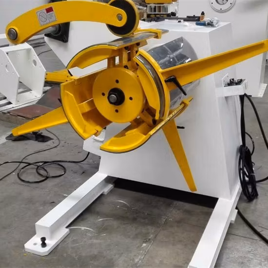Machine hydraulique de dérouleur/dérouleur de 3 tonnes avec voiture de bobine et chargeur de redresseur pour ligne d'estampage de tôle